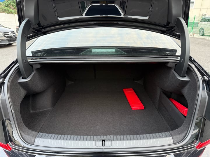 Фото 34 - Volkswagen Passat