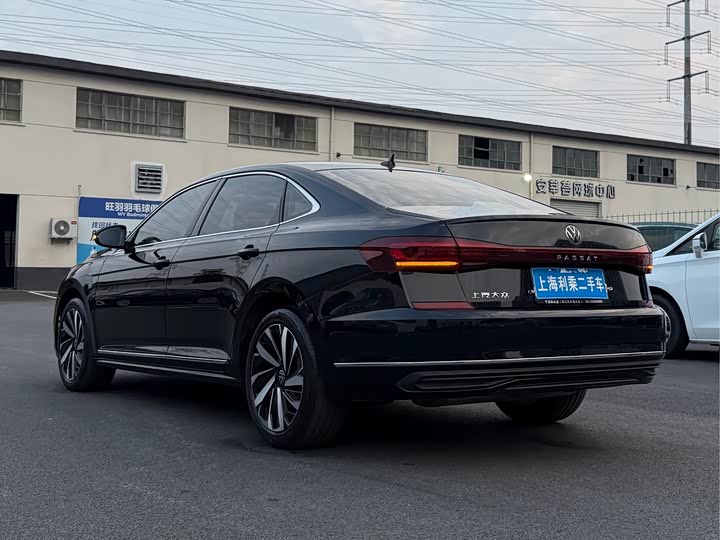 Фото 41 - Volkswagen Passat