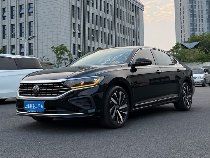 Фото 45 - Volkswagen Passat