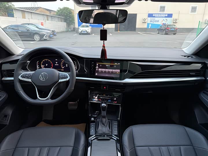 Фото 5 - Volkswagen Passat