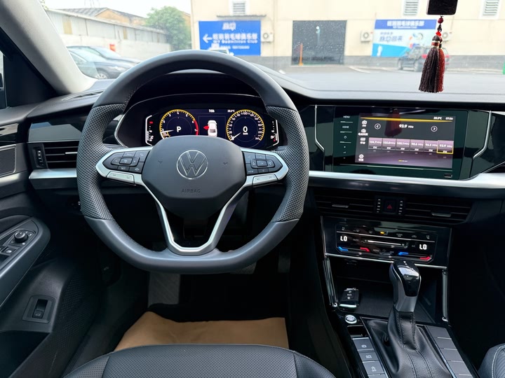 Фото 6 - Volkswagen Passat