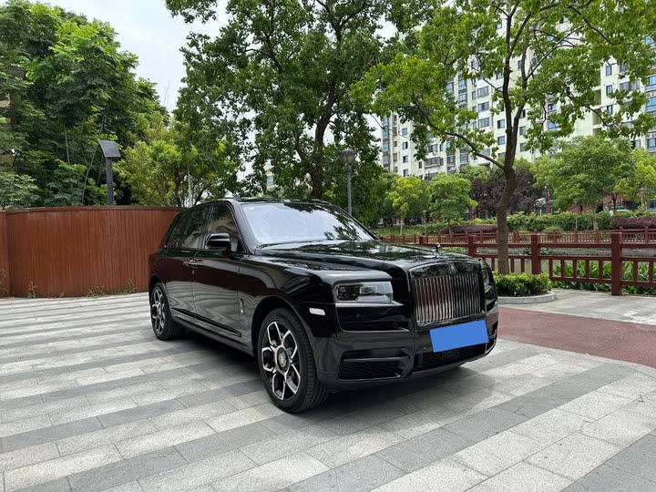 Фото 3 - Rolls-Royce Cullinan