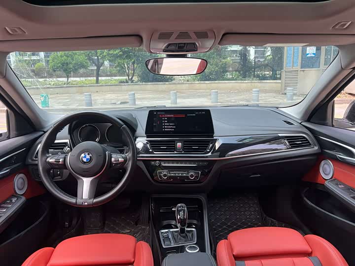 Фото 10 - BMW 1 Series