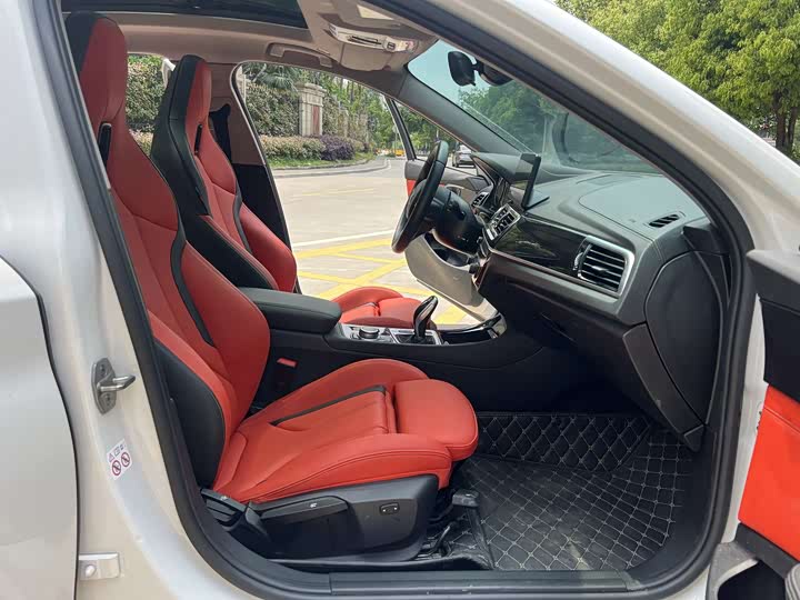 Фото 11 - BMW 1 Series