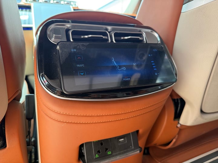 Фото 10 - Mercedes-Benz Vito