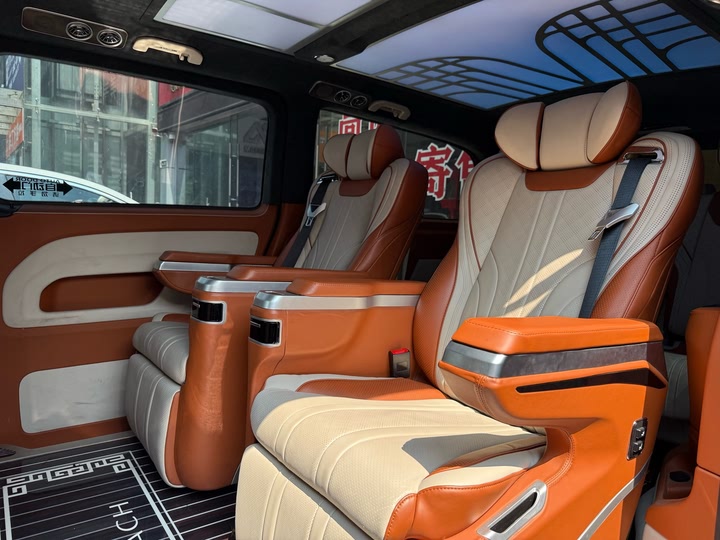 Фото 11 - Mercedes-Benz Vito