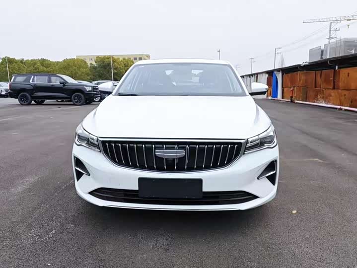 Фото 1 - Geely Emgrand