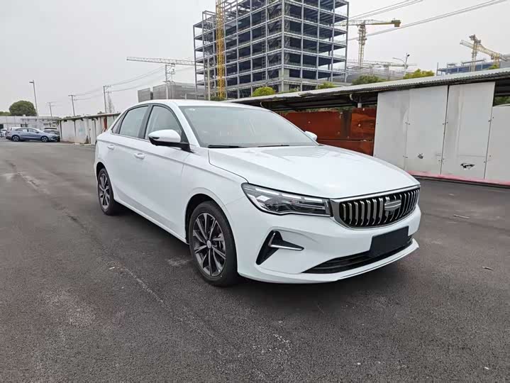 Фото 3 - Geely Emgrand