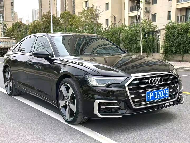 Фото 3 - Audi A6L