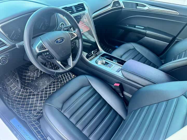 Фото 7 - Ford Mondeo