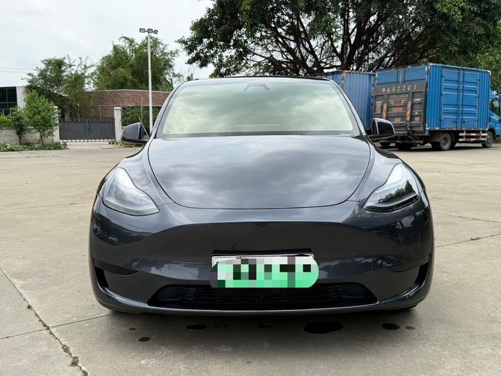 Фото 1 - Tesla Model Y