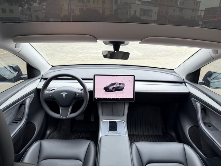 Фото 9 - Tesla Model Y
