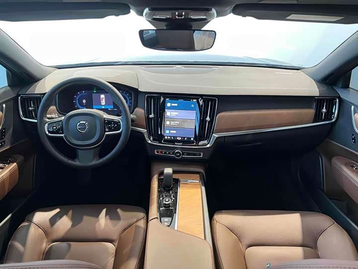 Фото 7 - Volvo S90