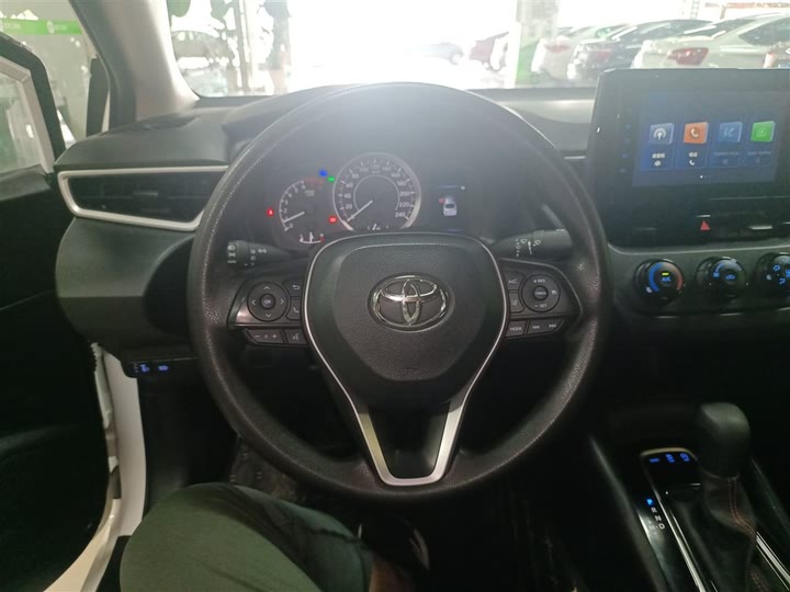 Фото 11 - Toyota Corolla