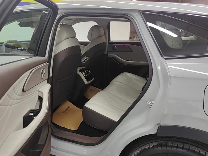 Фото 11 - Exeed RX C-DM Hybrid