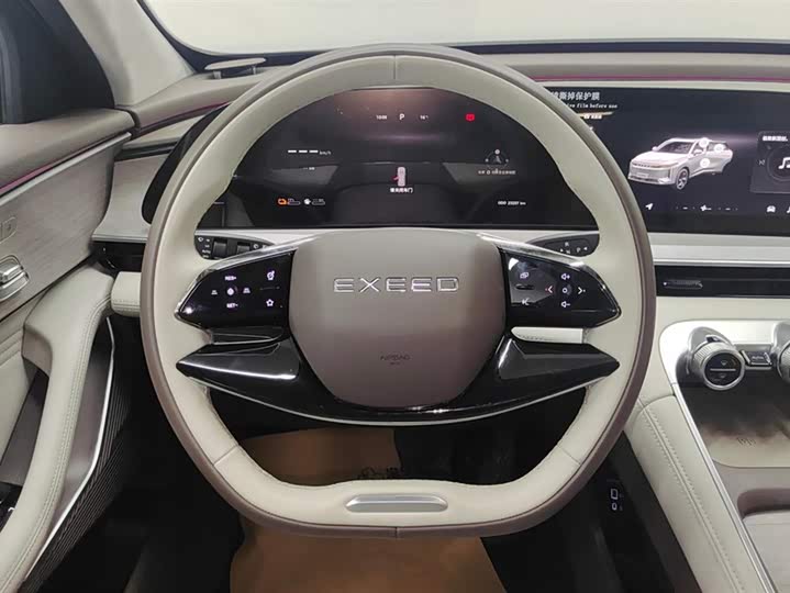 Фото 15 - Exeed RX C-DM Hybrid