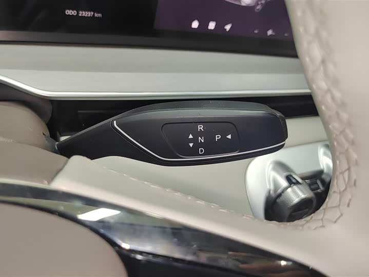 Фото 16 - Exeed RX C-DM Hybrid