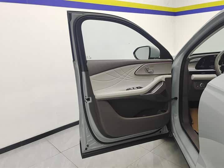 Фото 7 - Exeed RX C-DM Hybrid