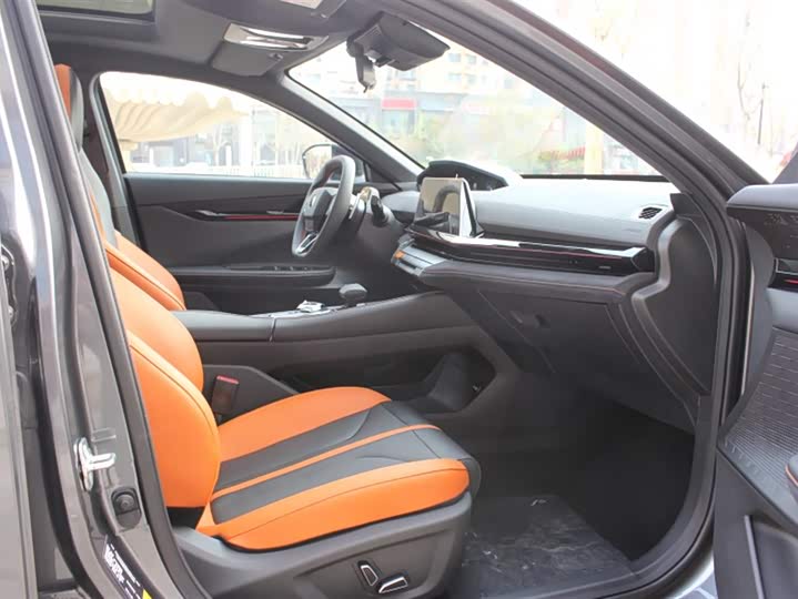 Фото 19 - Changan UNI-V