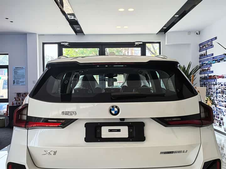 Фото 4 - BMW X1