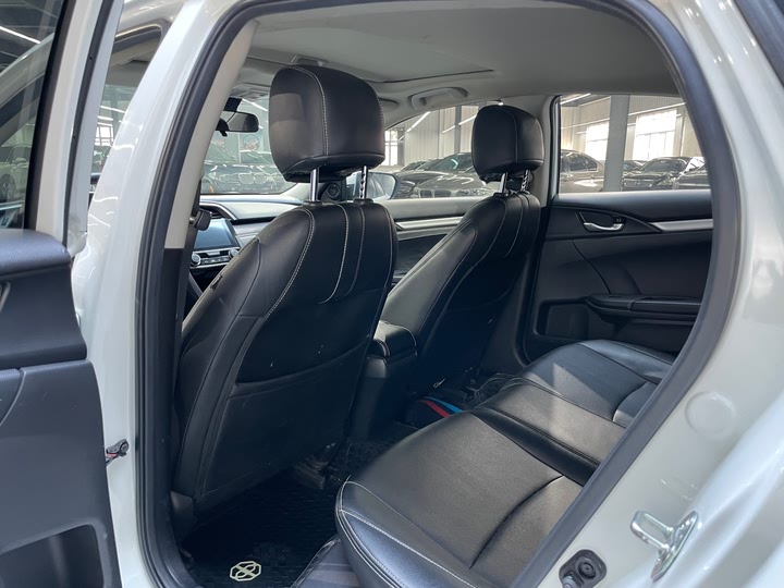 Фото 7 - Honda Civic