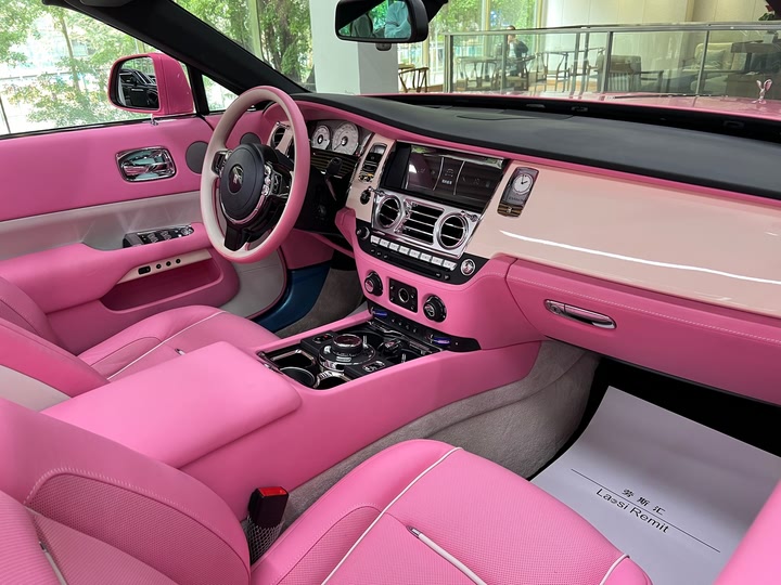 Фото 12 - Rolls-Royce Dawn