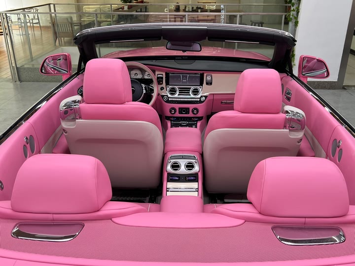 Фото 13 - Rolls-Royce Dawn