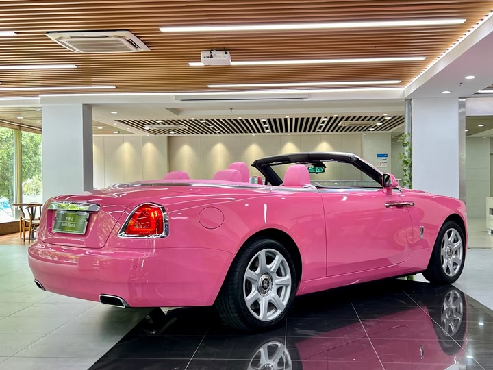 Фото 3 - Rolls-Royce Dawn