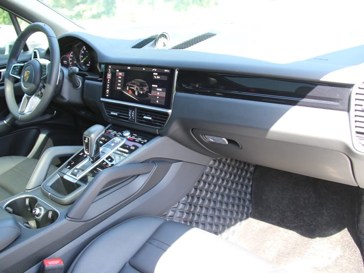 Фото 14 - Porsche Cayenne Hybrid
