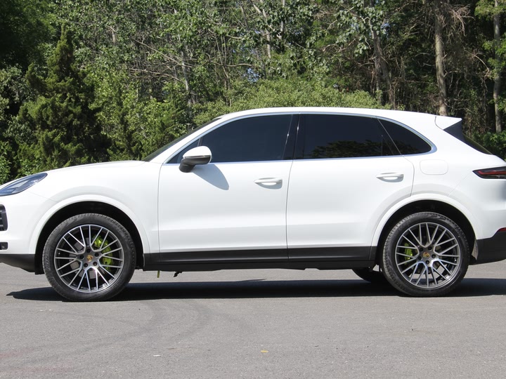 Фото 4 - Porsche Cayenne Hybrid