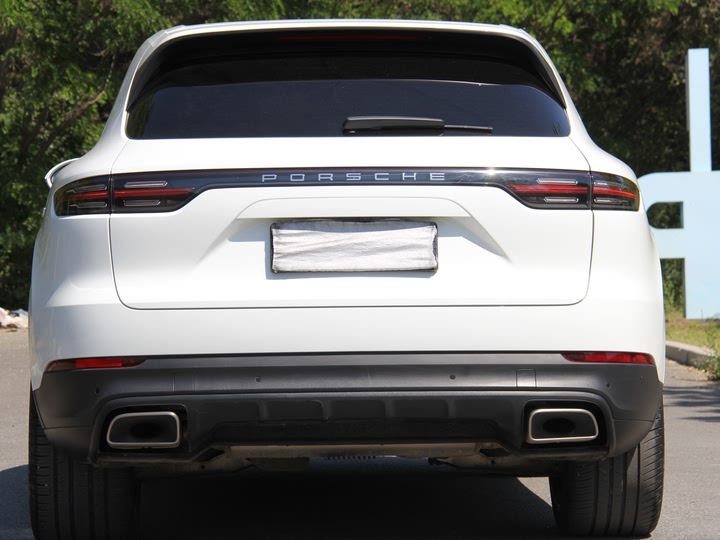 Фото 5 - Porsche Cayenne Hybrid