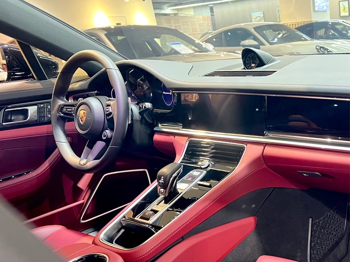 Фото 4 - Porsche Panamera