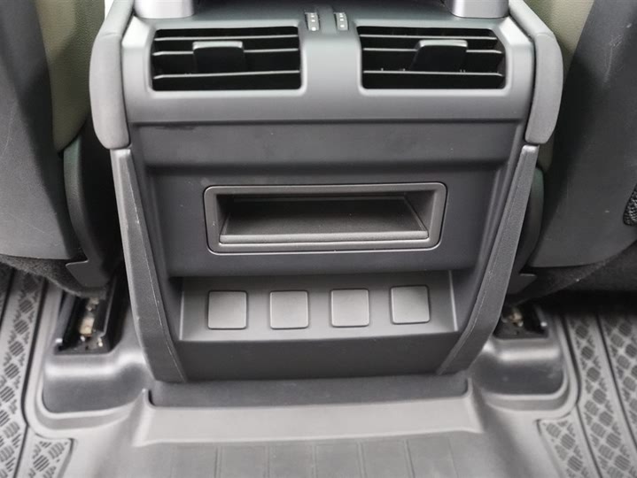 Фото 18 - Land Rover Defender