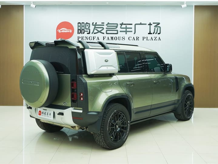 Фото 20 - Land Rover Defender