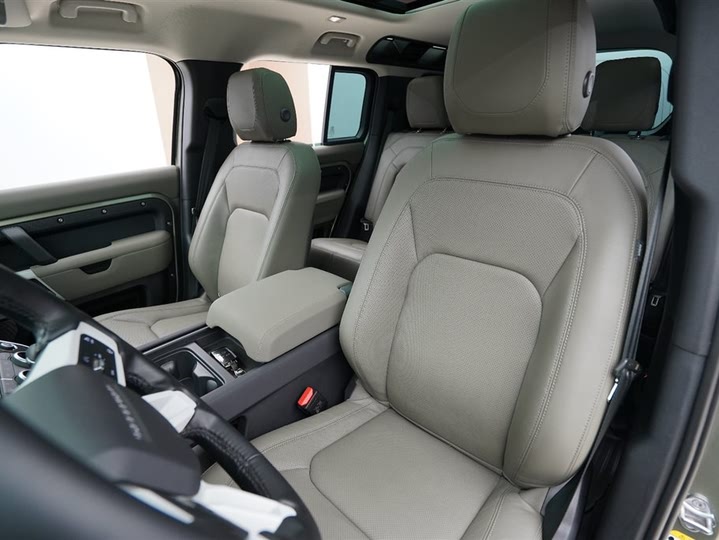 Фото 4 - Land Rover Defender