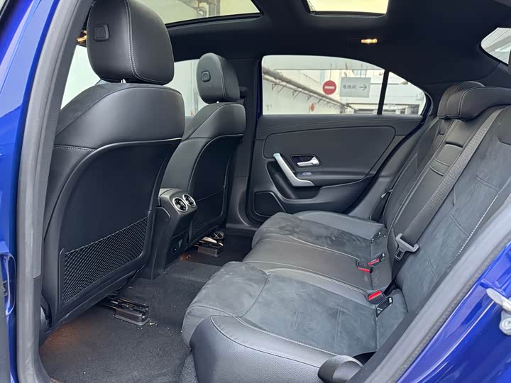 Фото 12 - Mercedes-Benz A-Class