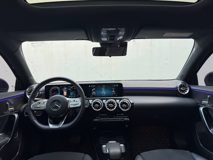 Фото 13 - Mercedes-Benz A-Class