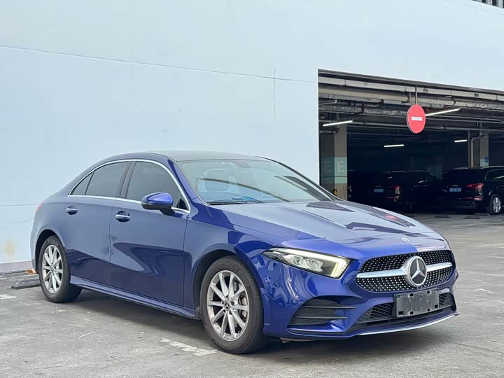 Фото 3 - Mercedes-Benz A-Class