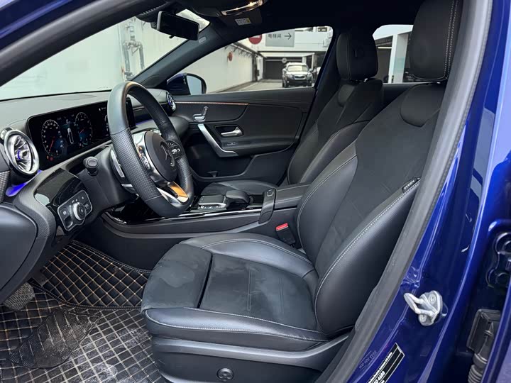 Фото 9 - Mercedes-Benz A-Class