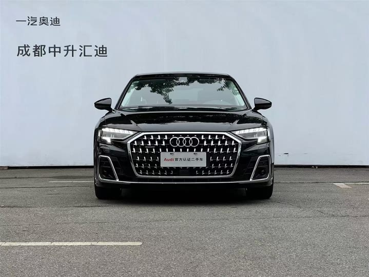 Фото 2 - Audi A8