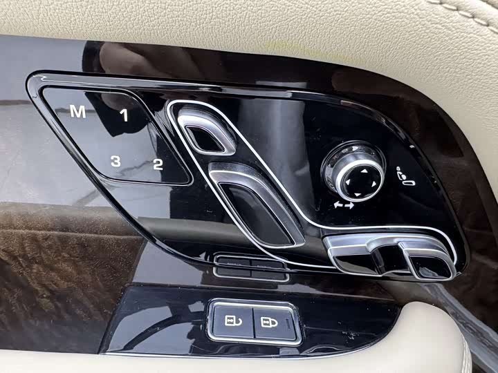 Фото 21 - Land Rover Range Rover