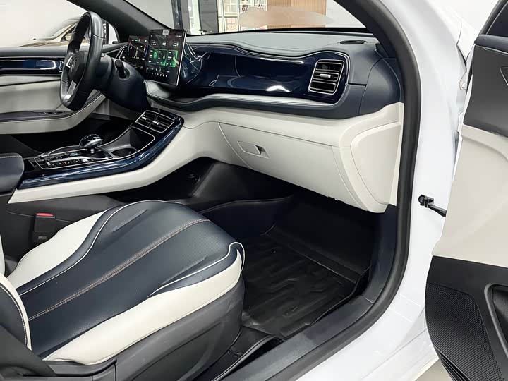 Фото 11 - BYD Qin Plus