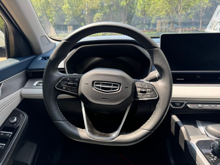 Фото 11 - Geely Preface