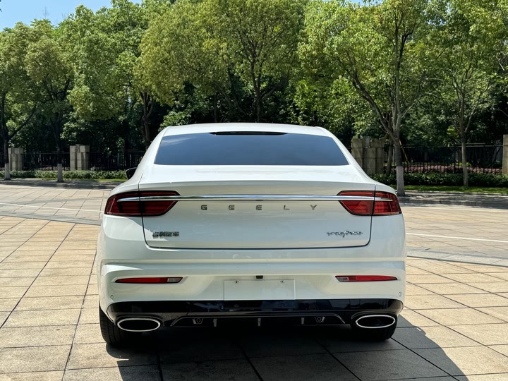 Фото 15 - Geely Preface