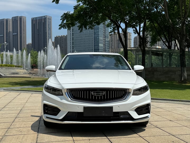 Фото 3 - Geely Preface