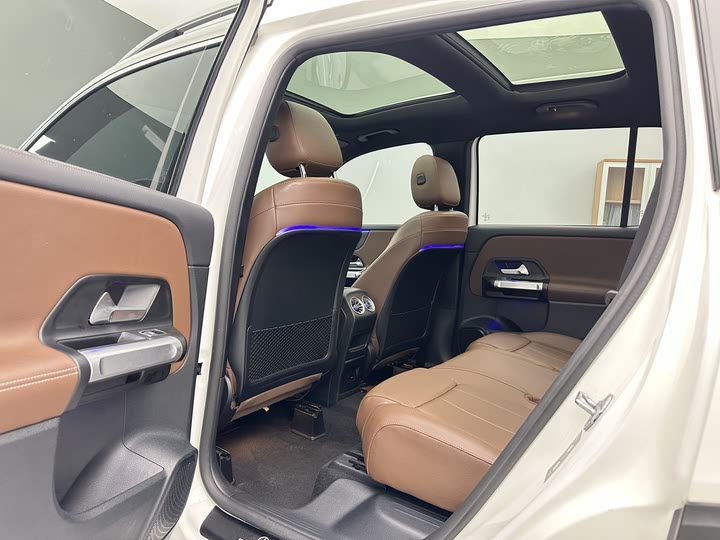 Фото 6 - Mercedes-Benz GLB-Class