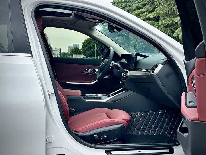 Фото 11 - BMW 3 Series