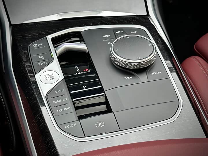 Фото 17 - BMW 3 Series