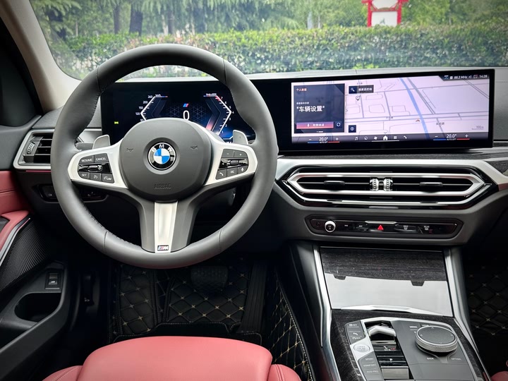 Фото 19 - BMW 3 Series