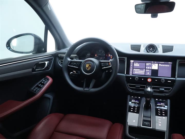 Фото 16 - Porsche Macan